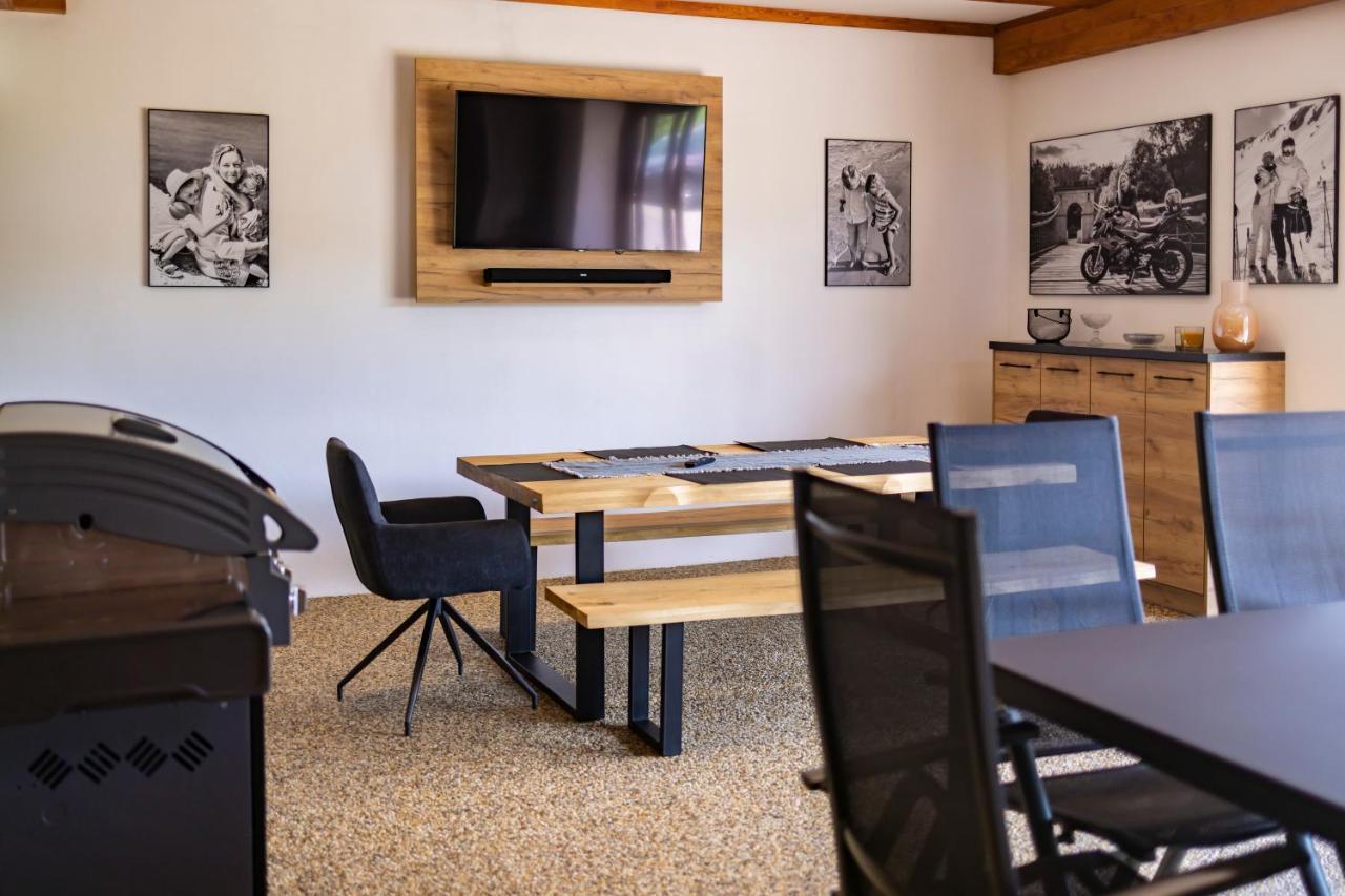 Apartman Dvorce Stráž nad Nežárkou エクステリア 写真